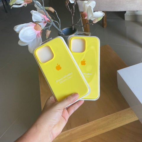 Silicone Case Amarillo iPhone 14 Pro Max