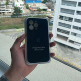 Silicone Case Negro iPhone 13 Pro (Cerrado Cámara)