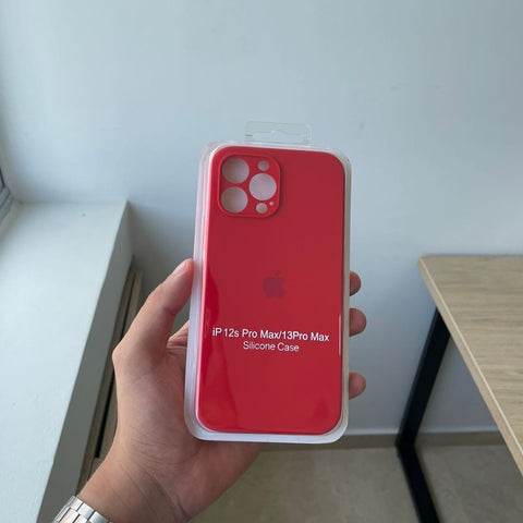 Silicone Case Rojo iPhone 13 Pro Max (Cerrado Cámara)